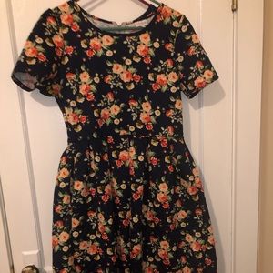 Floral Amelia
